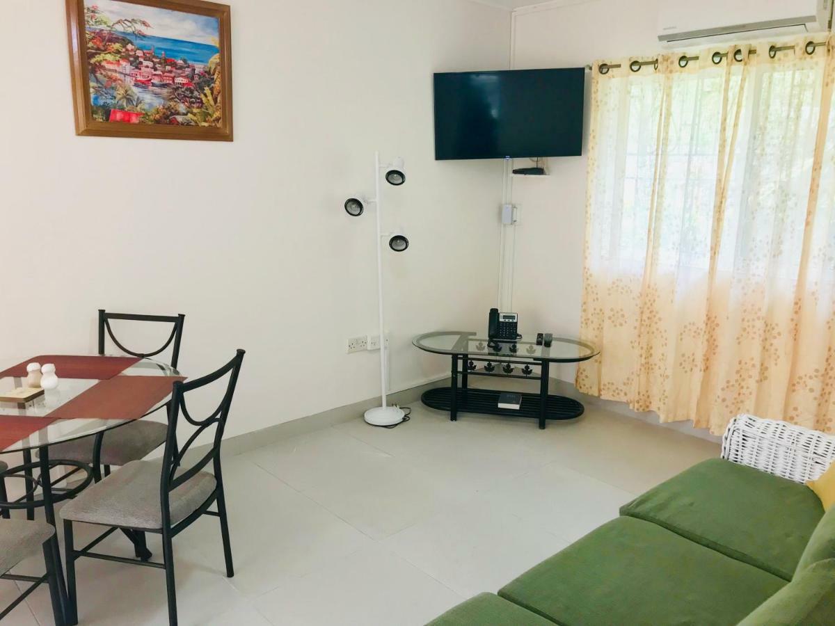 Bougainvillea Apartment St. George's
