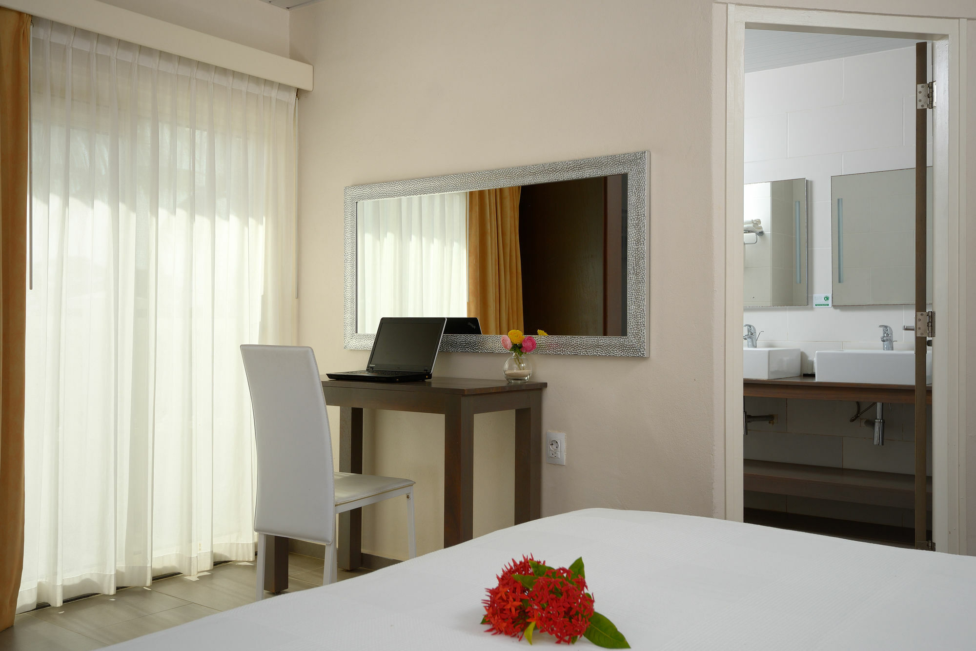 Belmar Oceanfront Aparthotel 4*