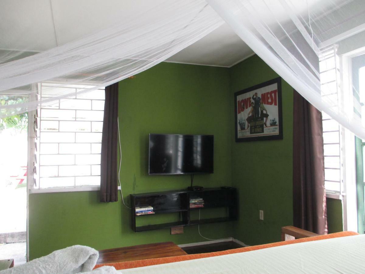 Kingsworth Bed & Breakfast 2*