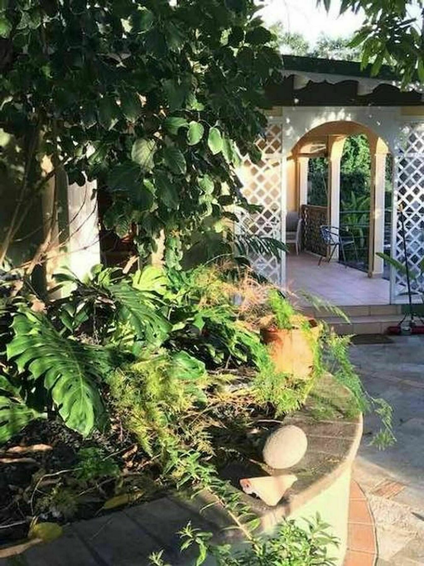With One Bedroom In Le Gosier, With Wonderful Sea View, Furni Apartment