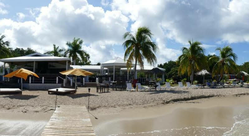 Chenay Bay Beach