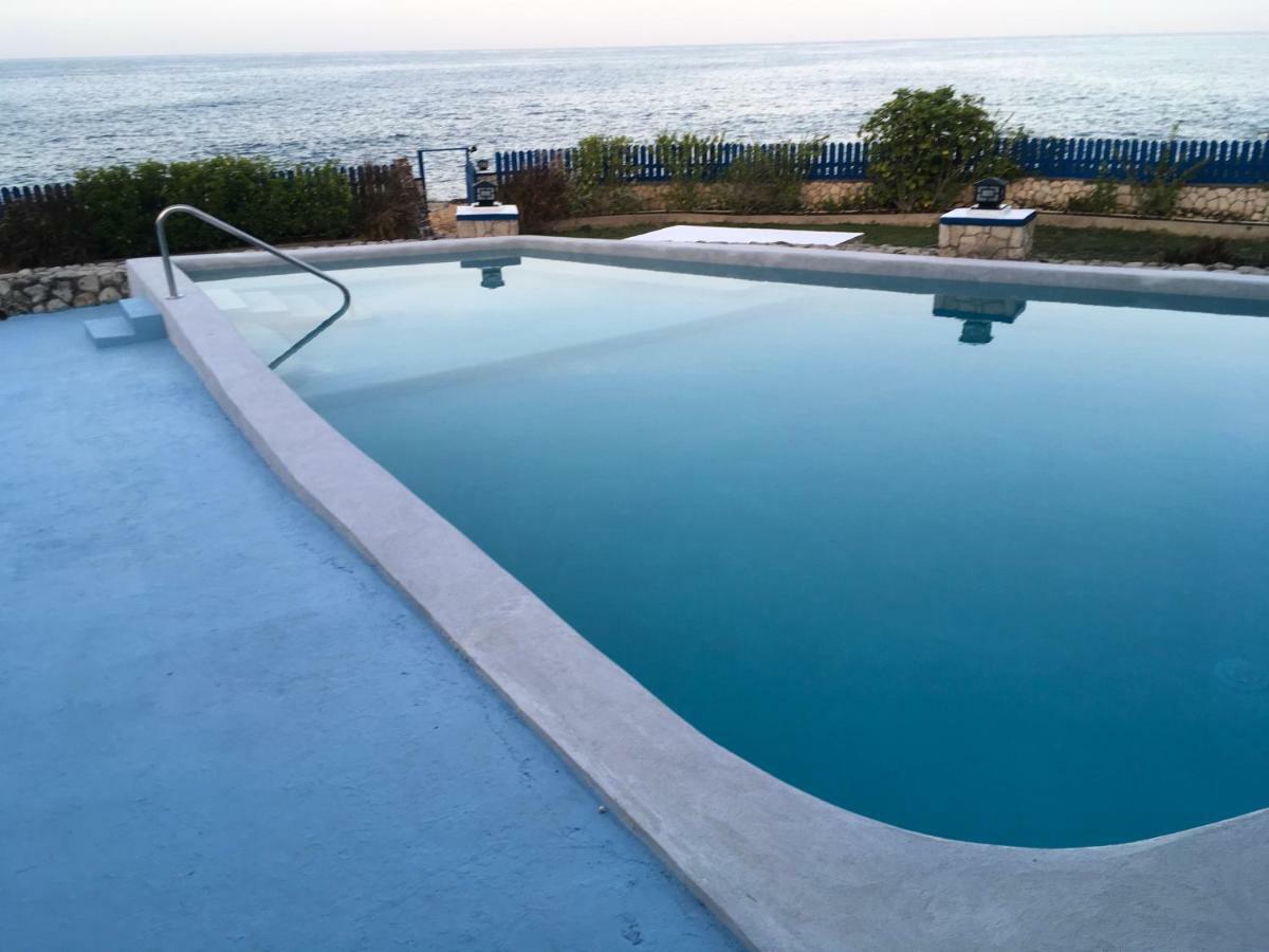 Blue Sky Villa