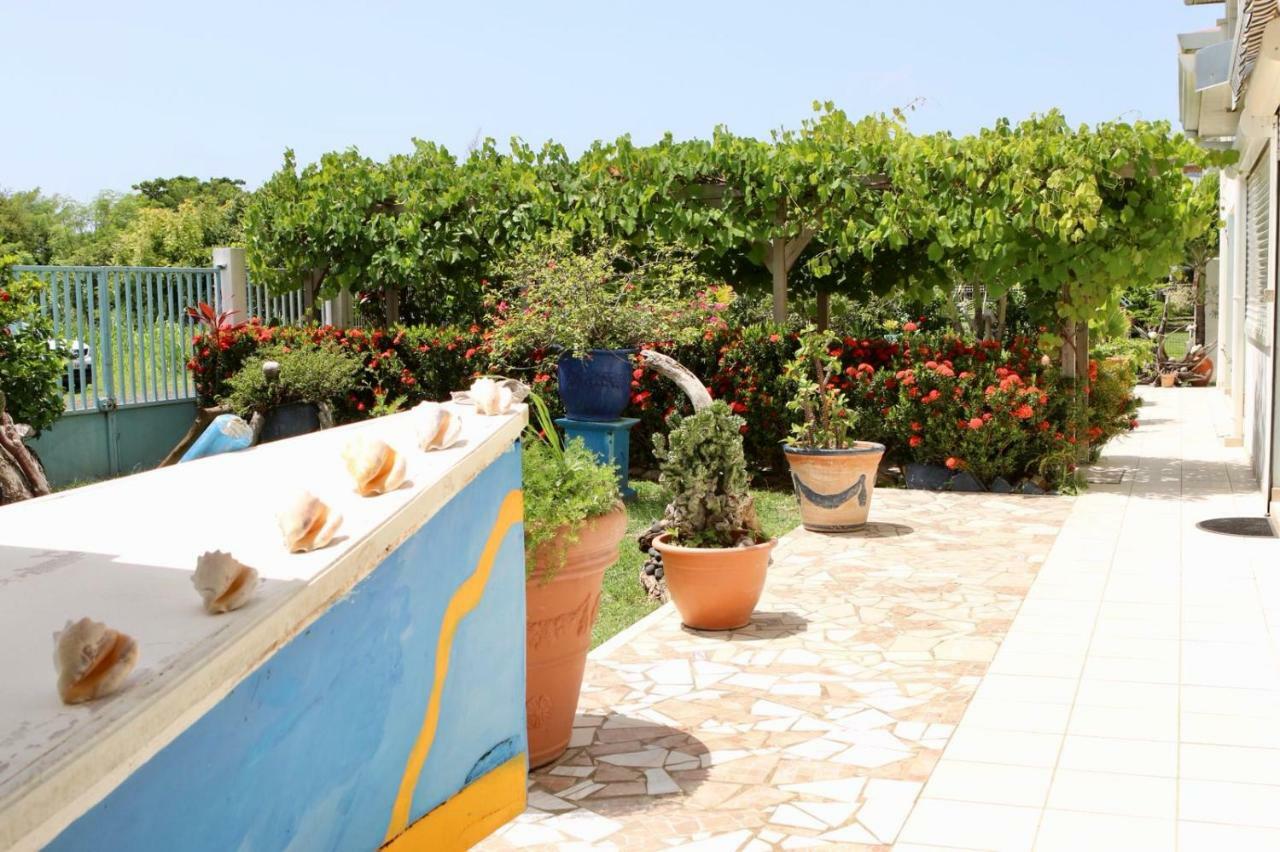 Bed & Breakfast 6 Suites Piscine Et Plage Pointe Faula *