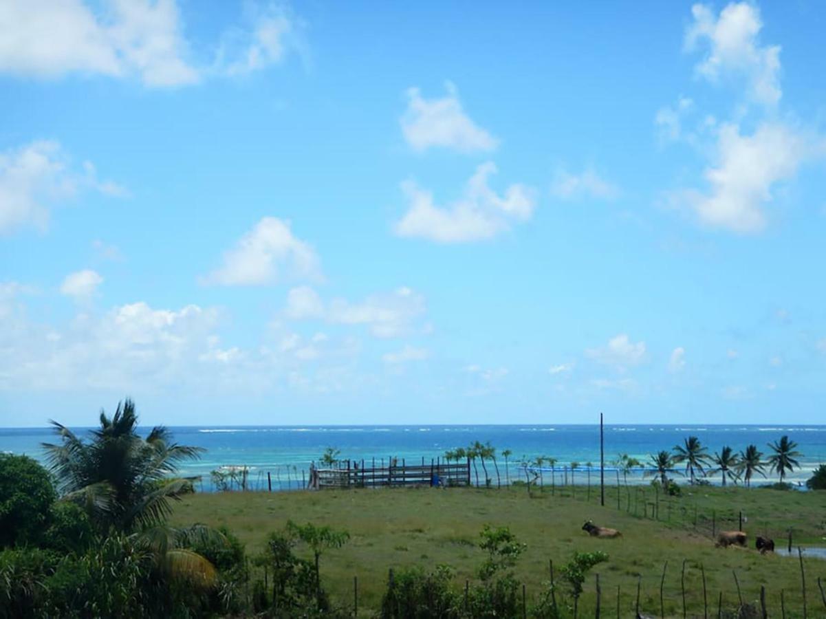 6 Suites Piscine Et Plage Pointe Faula Bed & Breakfast *