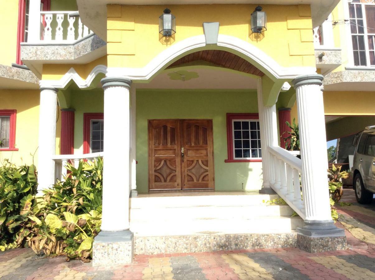 Jamaica Dream Gateway * Richmond