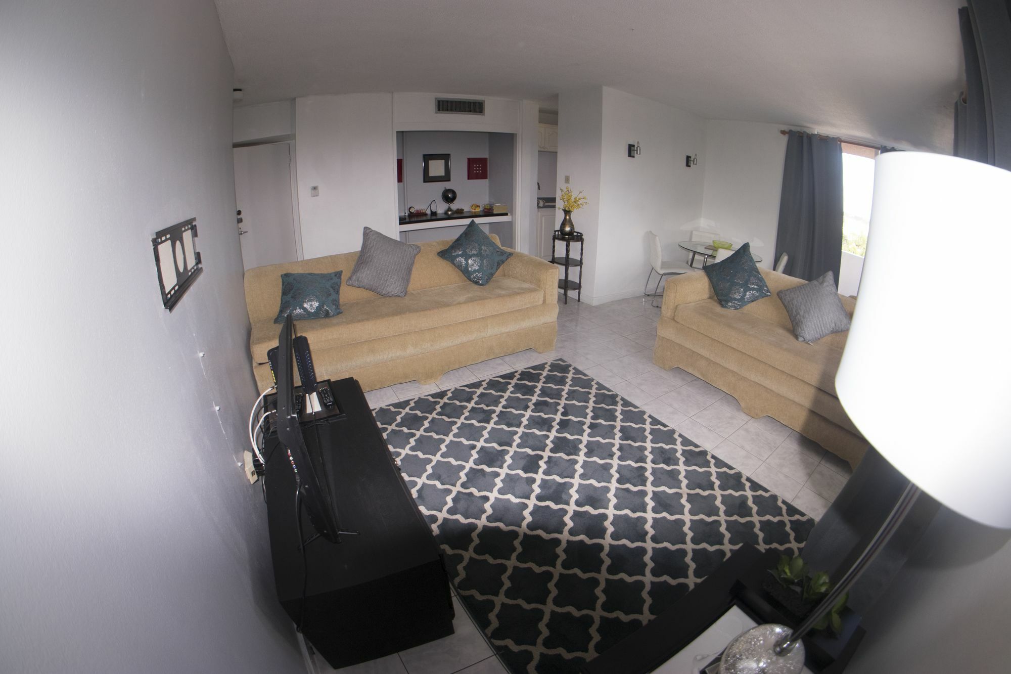 Apartment At Turtle Towers