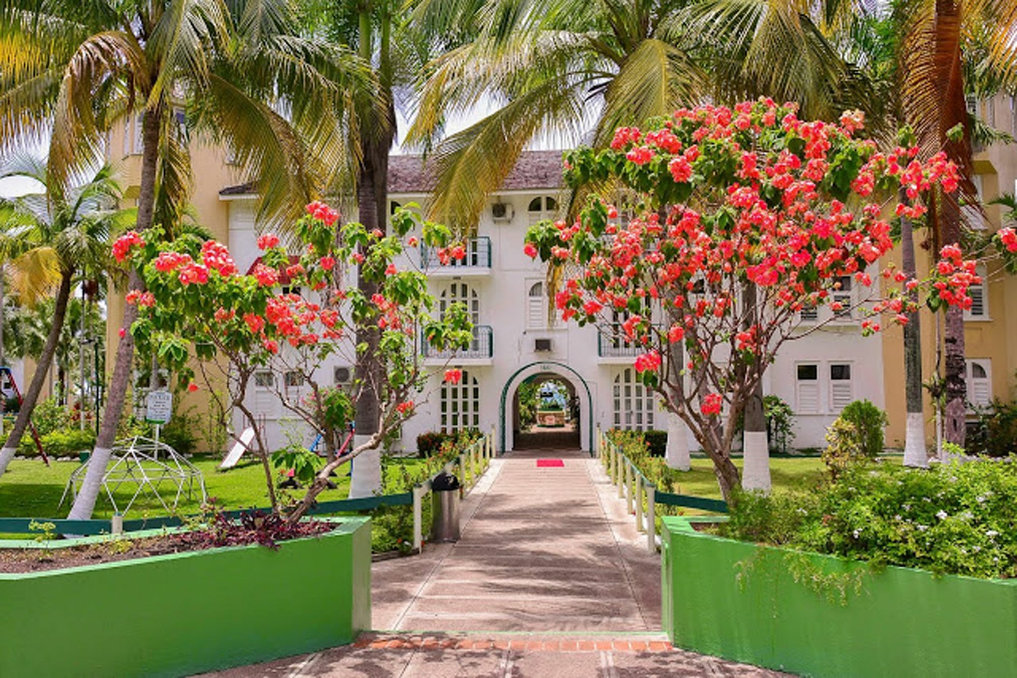 Apartment Sunkissed At Sandcastles Ocho Rios