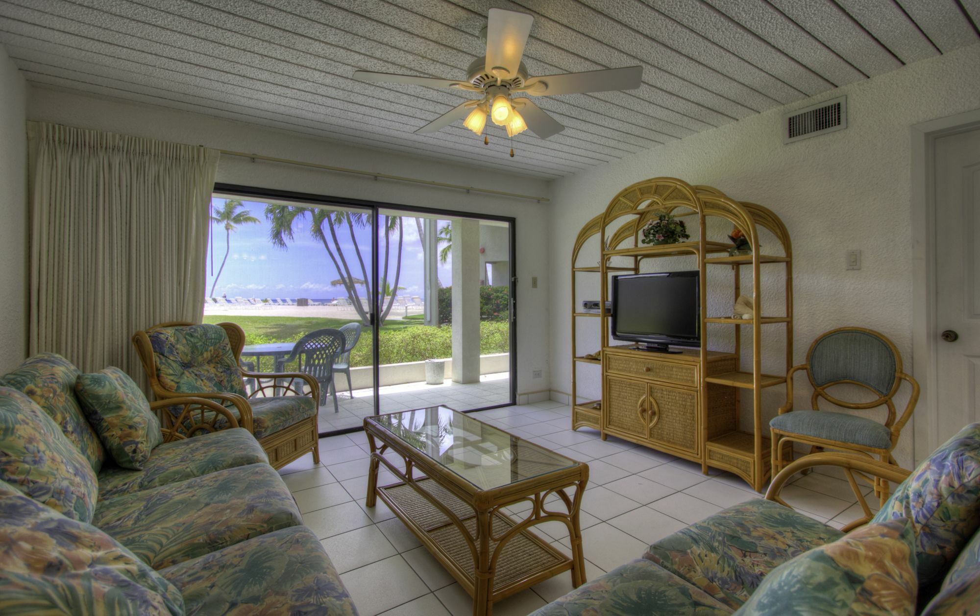 #207 Sunset Cove Seven Mile Apartment *