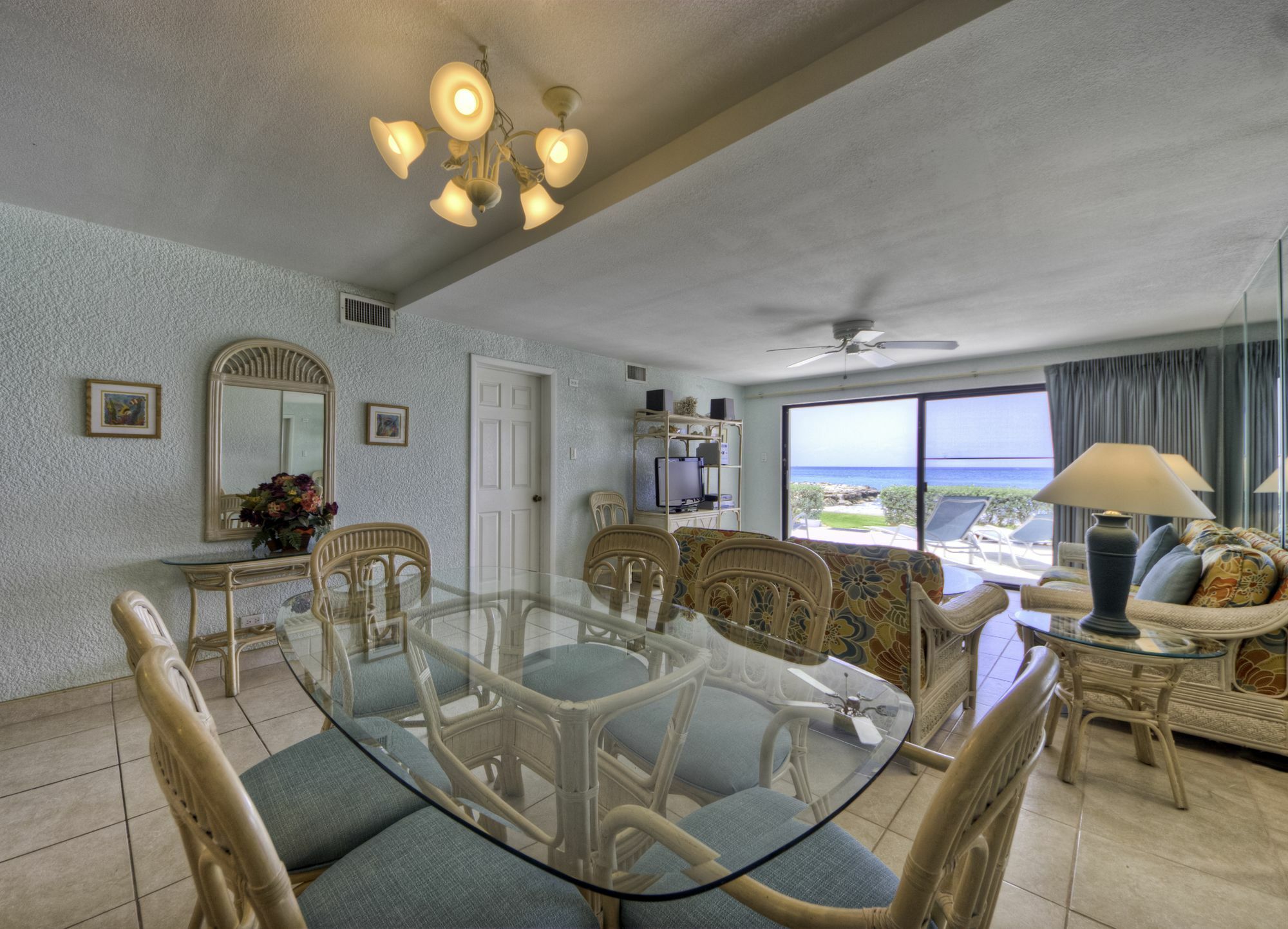 #207 Sunset Cove Seven Mile Apartment *
