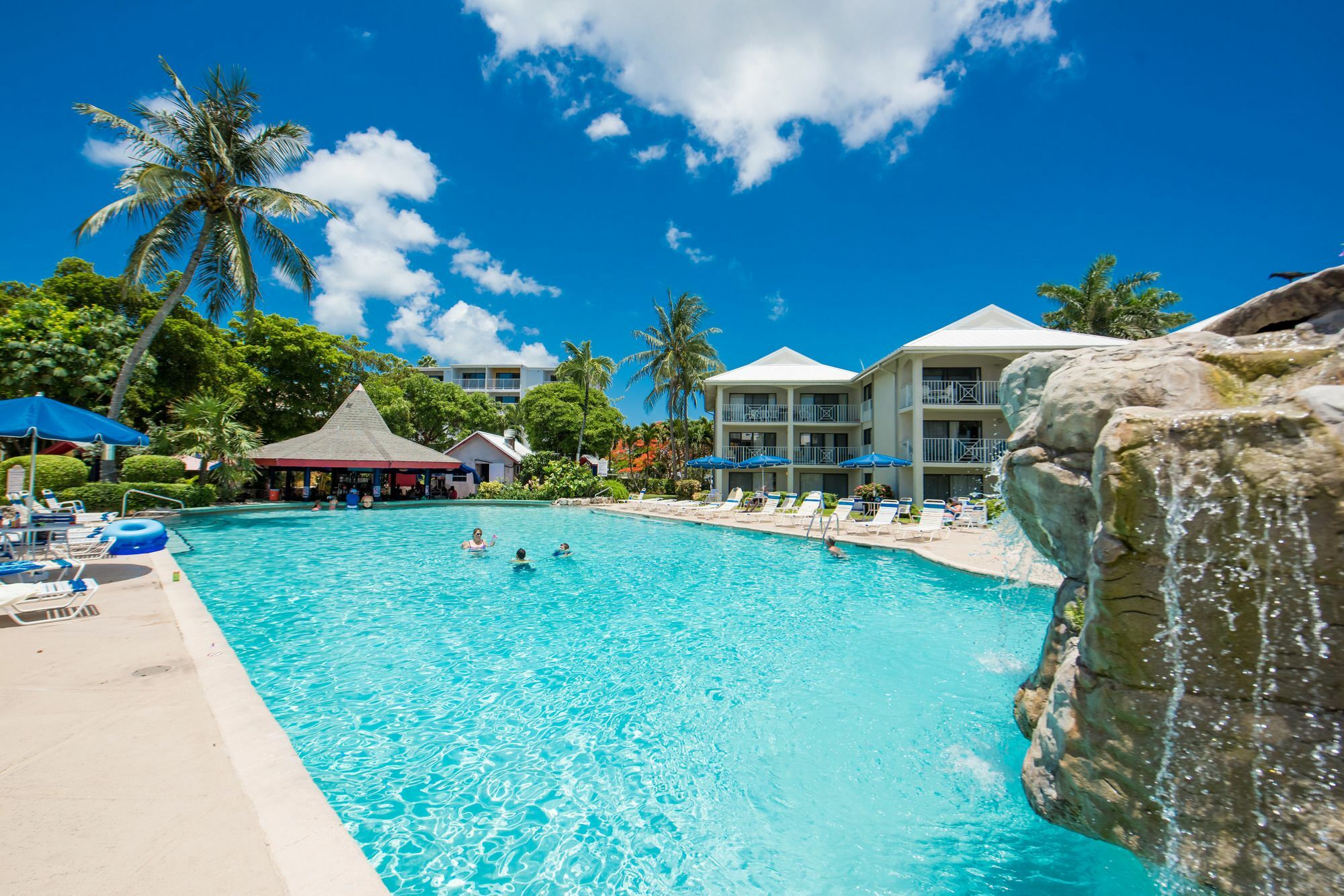 Apartment #207 Sunset Cove Seven Mile *