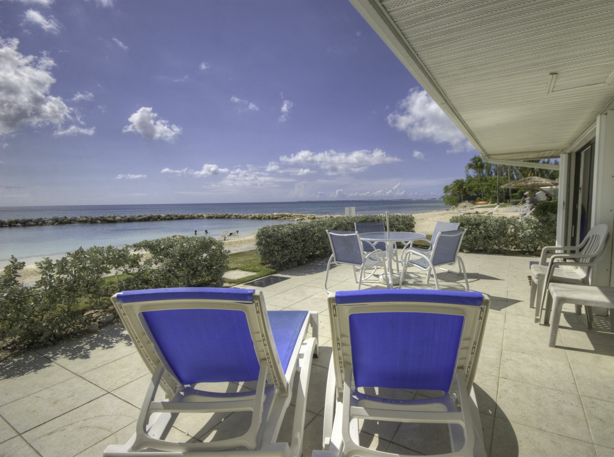 #207 Sunset Cove Seven Mile * George Town