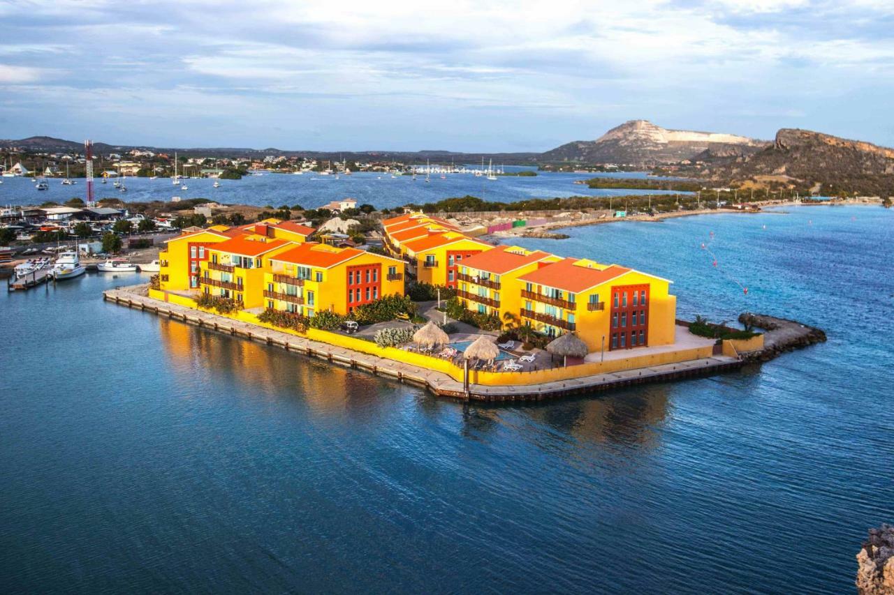 Palapa Curacao 2*