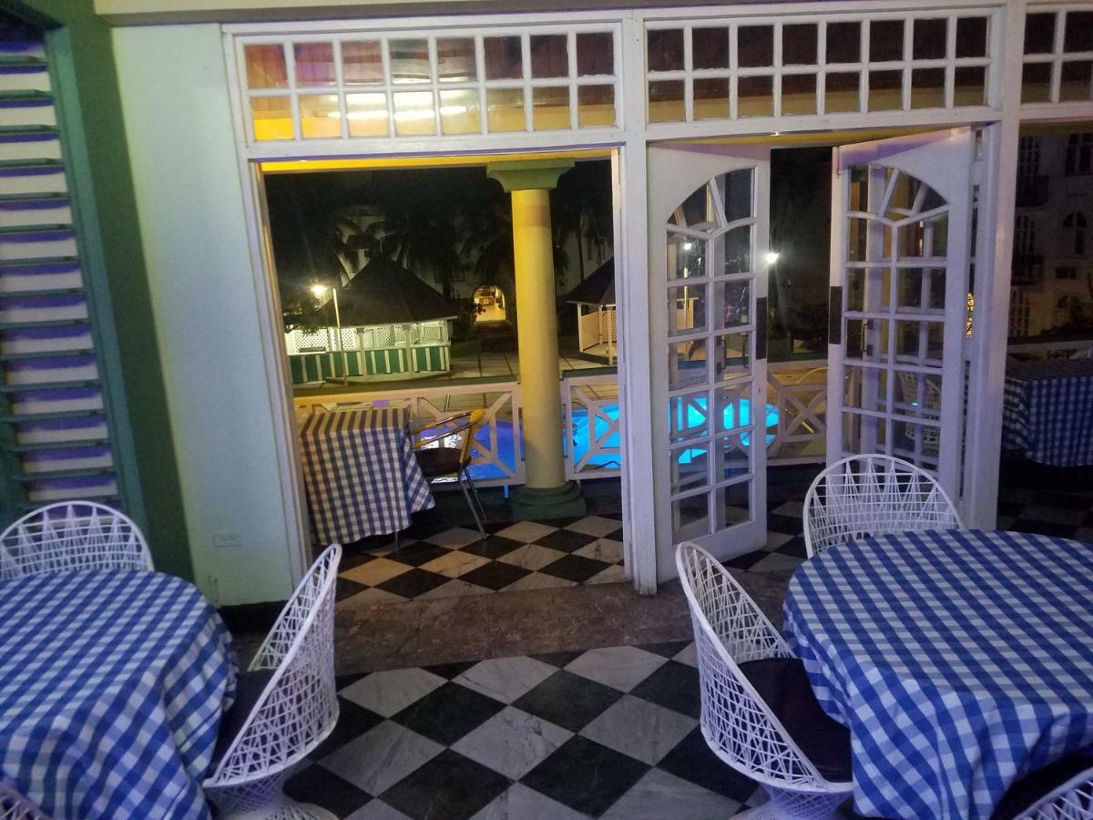 Hotel Rosi Ocean Ocho Rios