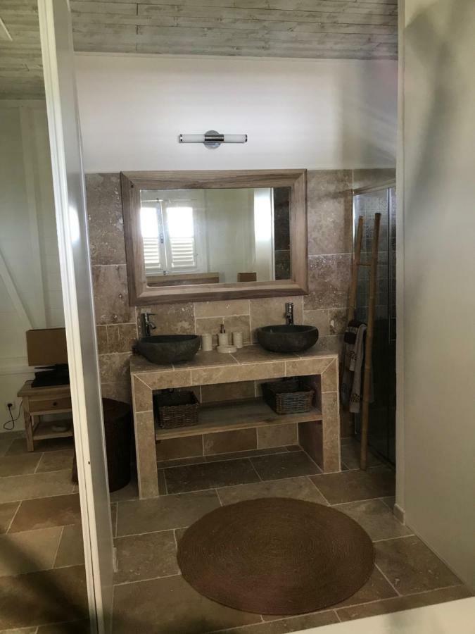 1 De Standing 80m2 Avec Piscine Et Vue Imprenable Sur La Et Sur La Campagne *