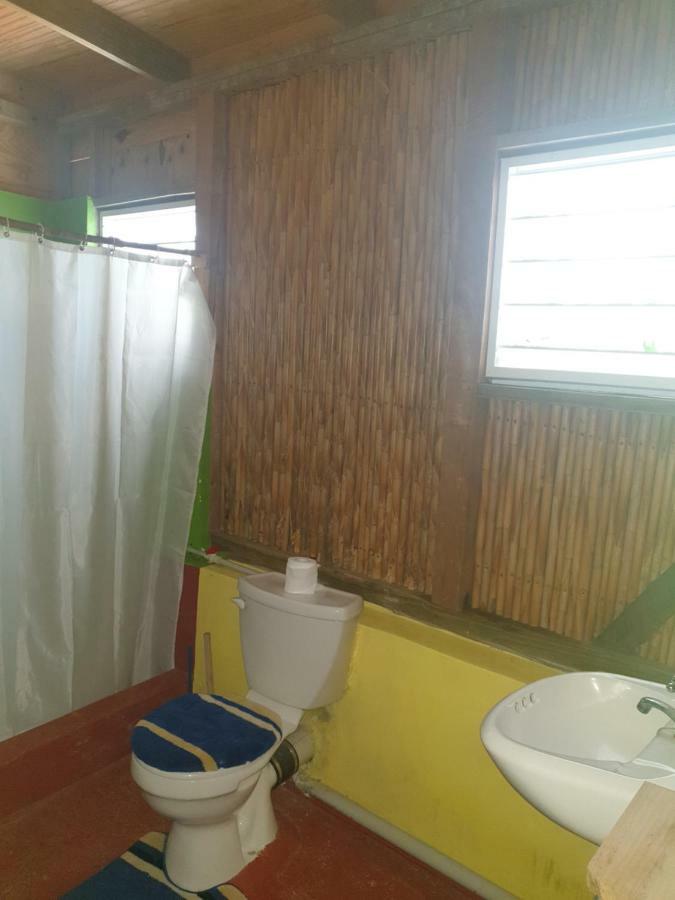 Ti Kwen Glo Cho Guest house Roseau