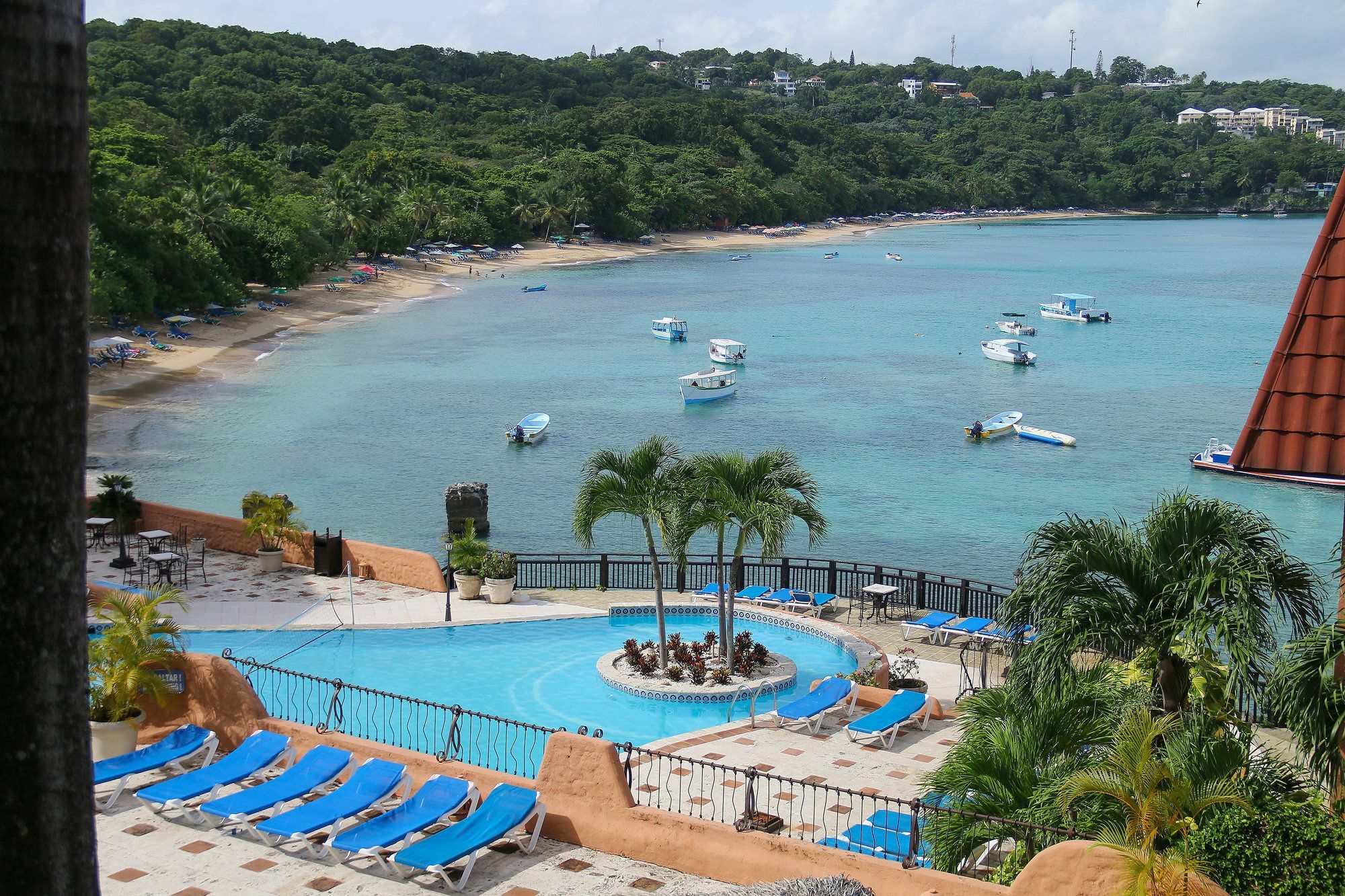 Hotel Bay