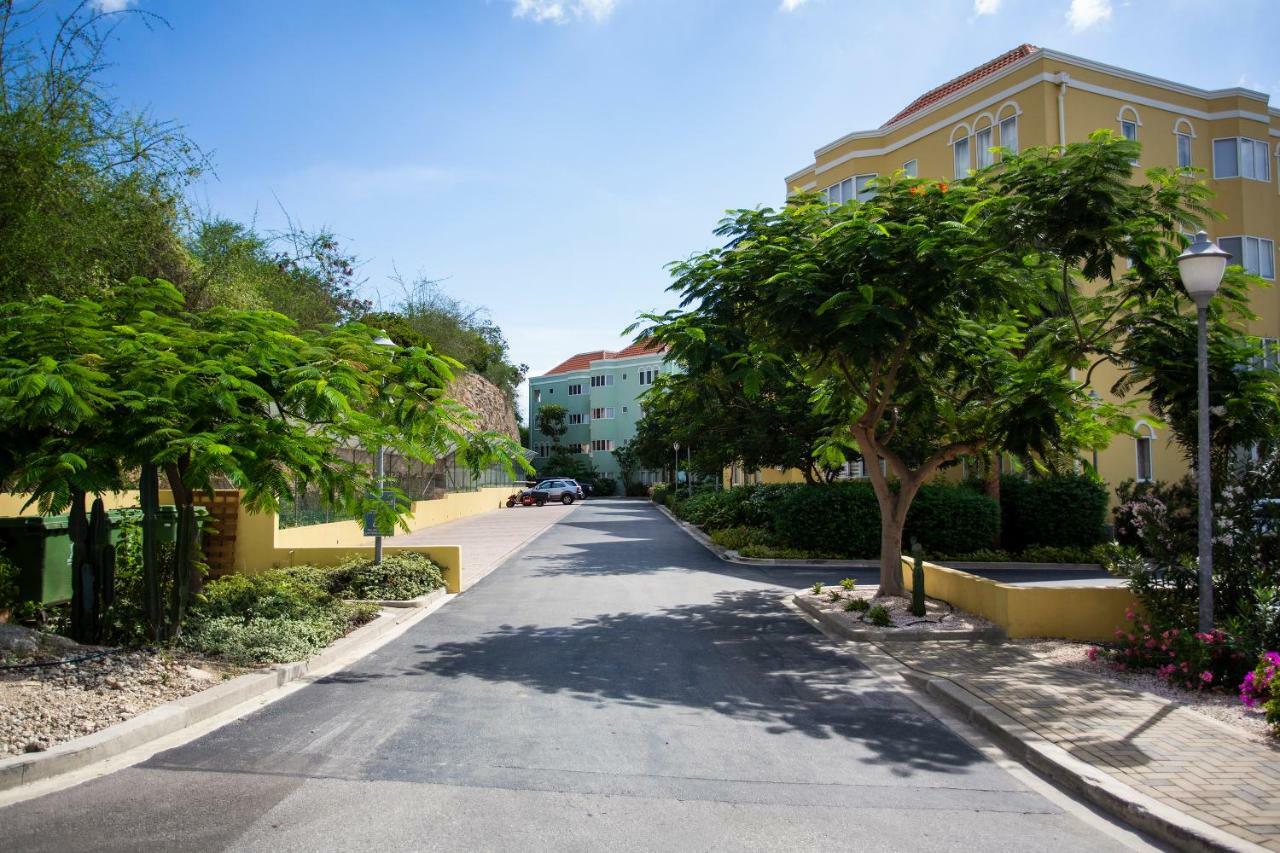 Blue Bay Beach Apartments * Blue Bay