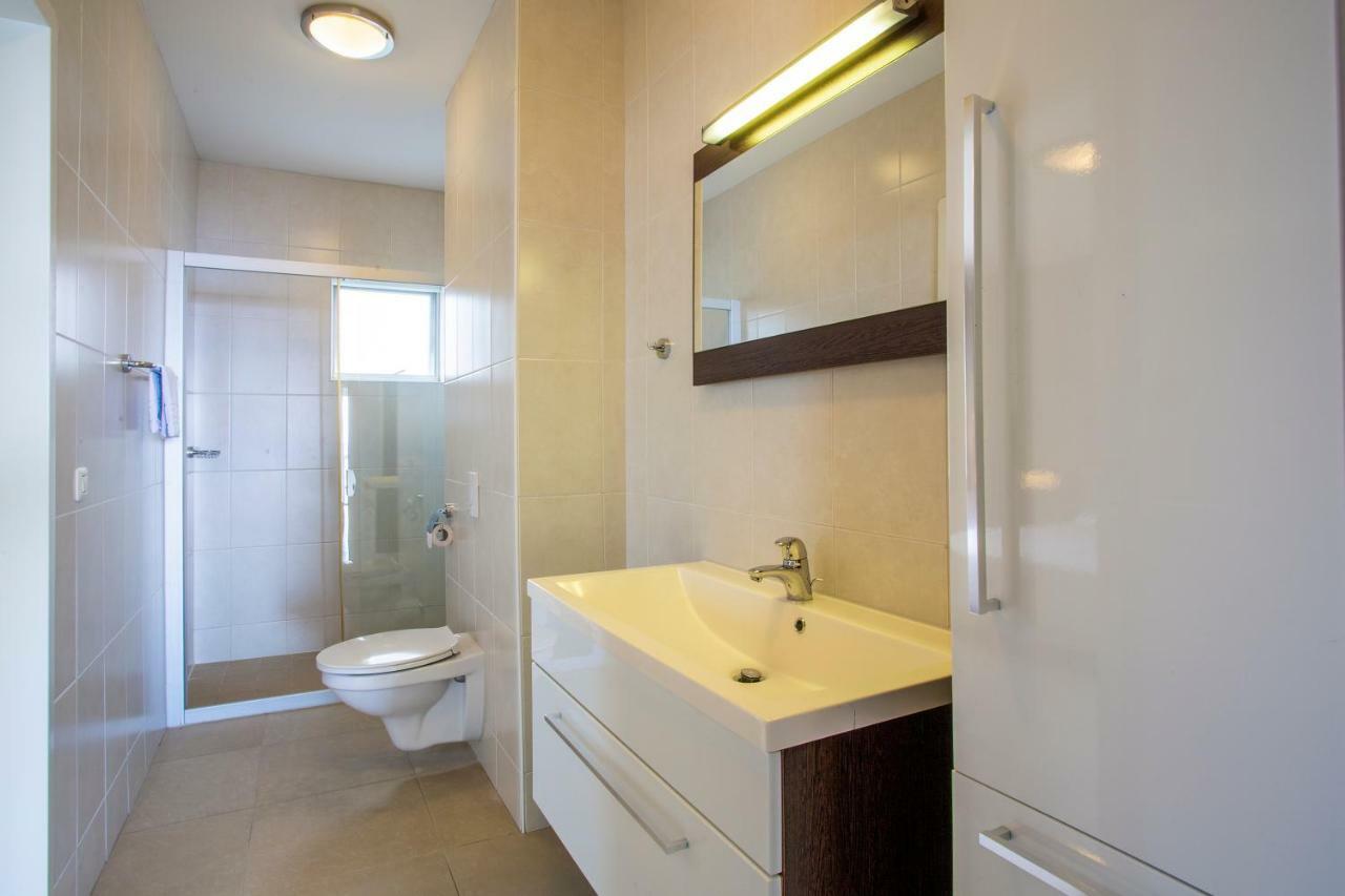 Blue Bay Beach Apartments * Blue Bay