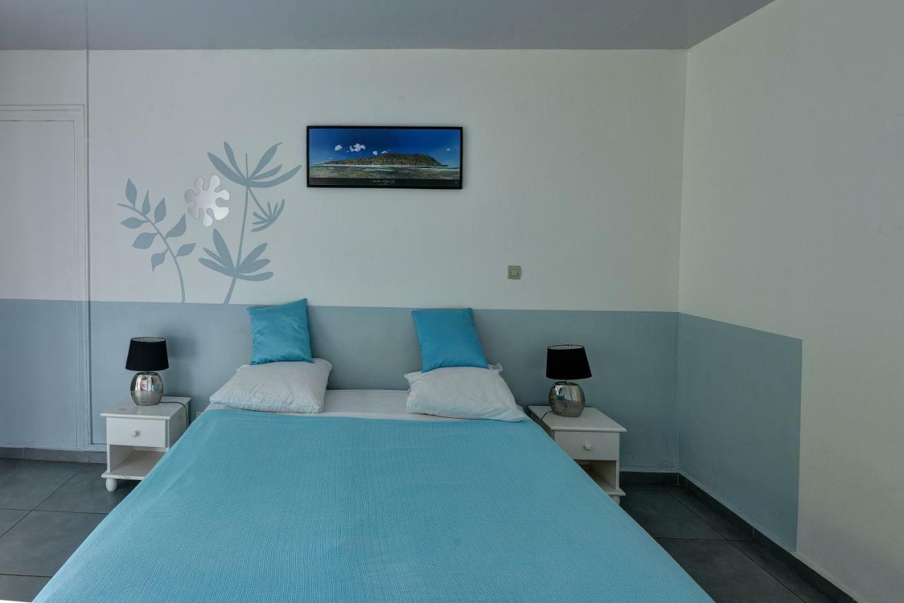Des Chateaux Hotel