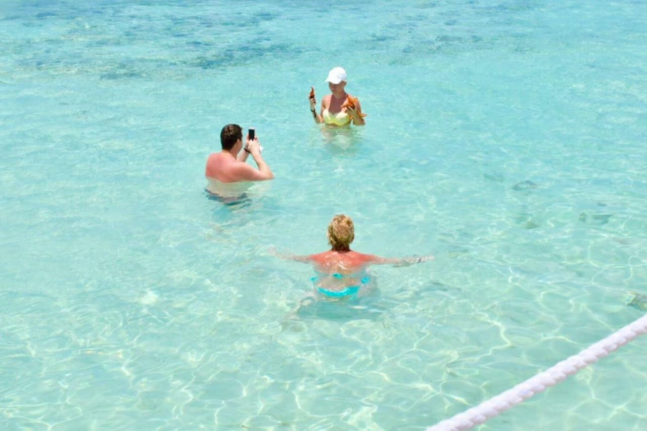 Beachfront @cadaquescaribe Apartamento Bayahibe