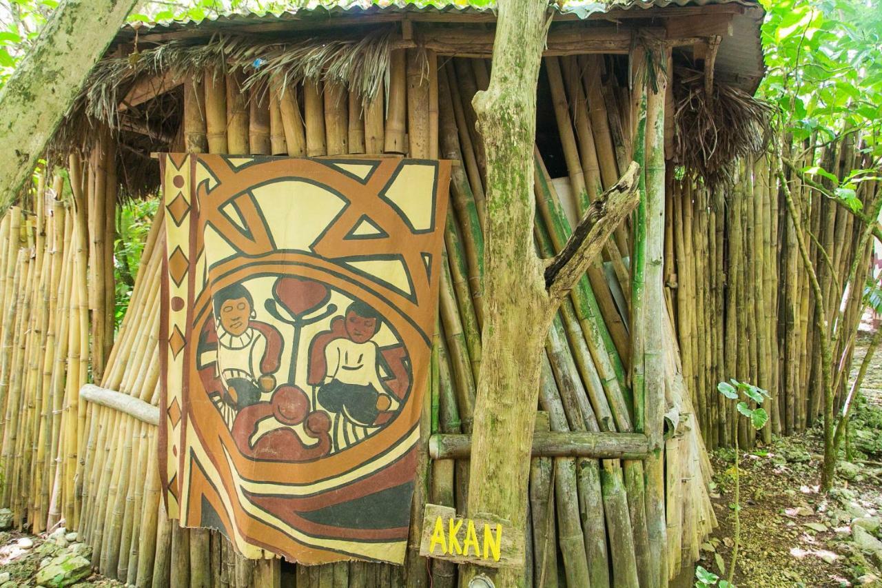 Great Huts Lodge