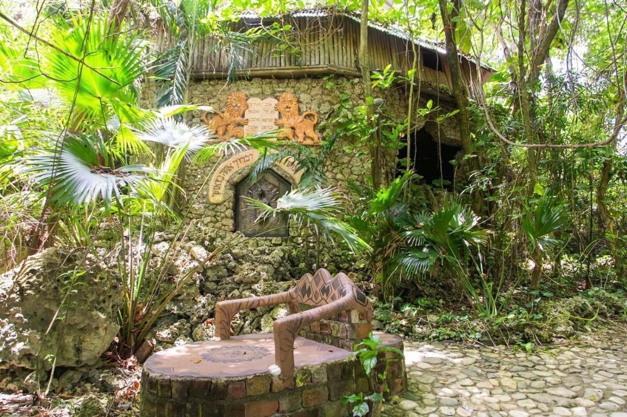Great Huts *