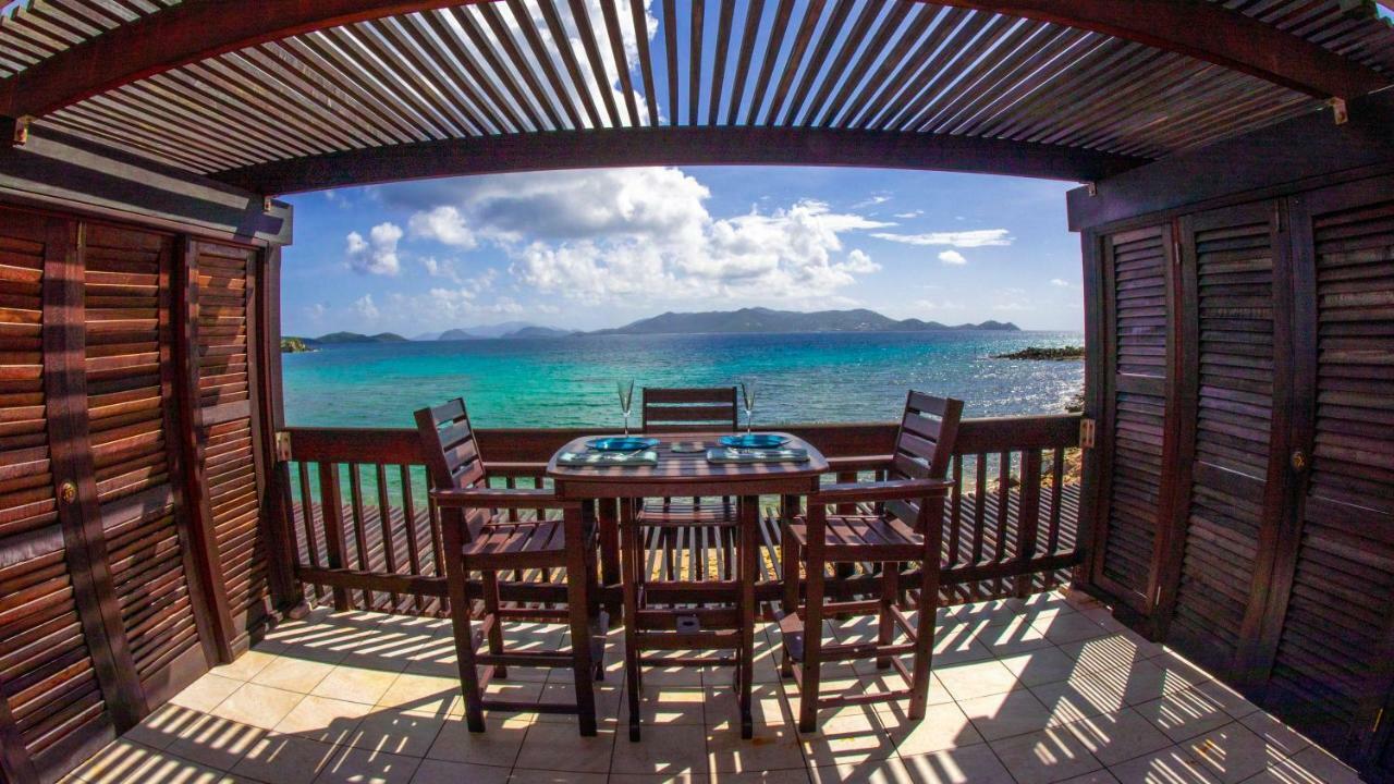 Sapphire Beach - Beachfront *