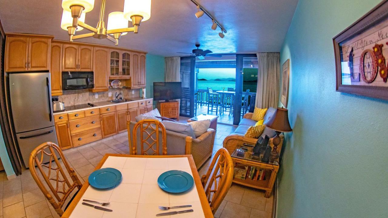 Sapphire Beach - Beachfront Apartment East End (Saint Thomas)