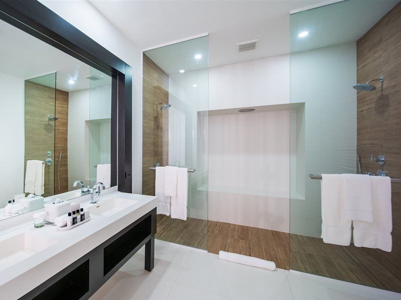 S - Luxury Boutique Hotel