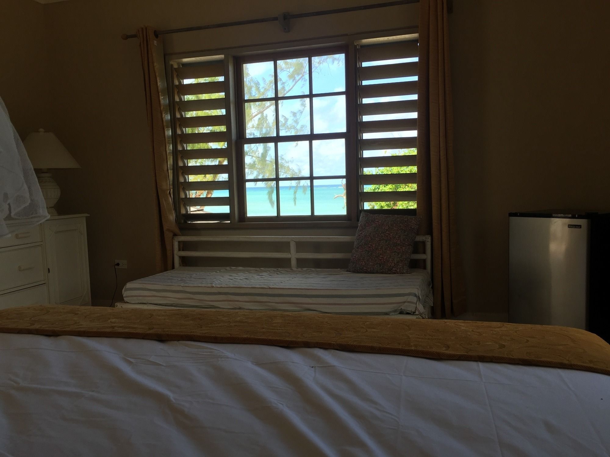 Hotel Captain's Cove & 2*