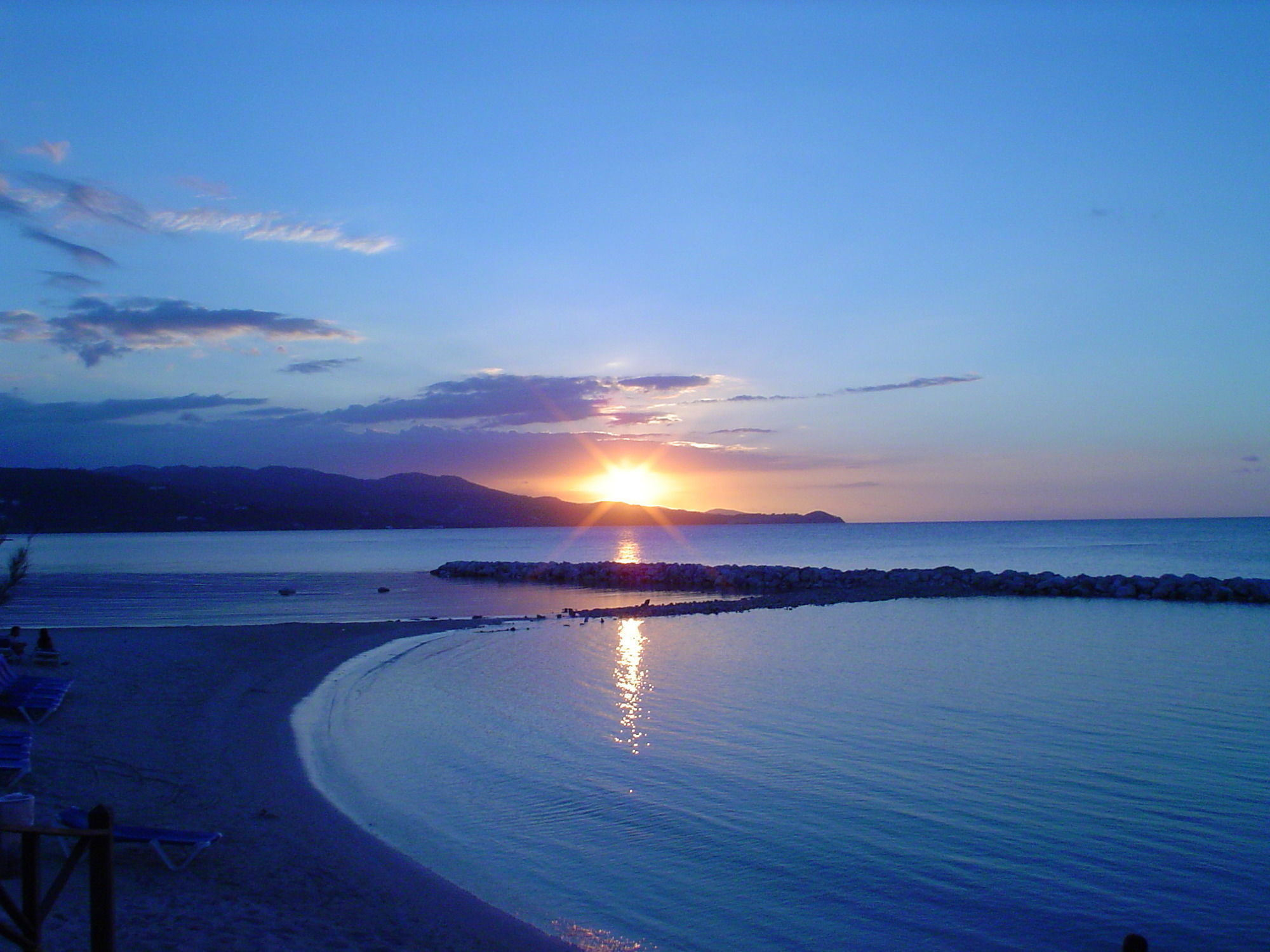 Hotel Captain's Cove &