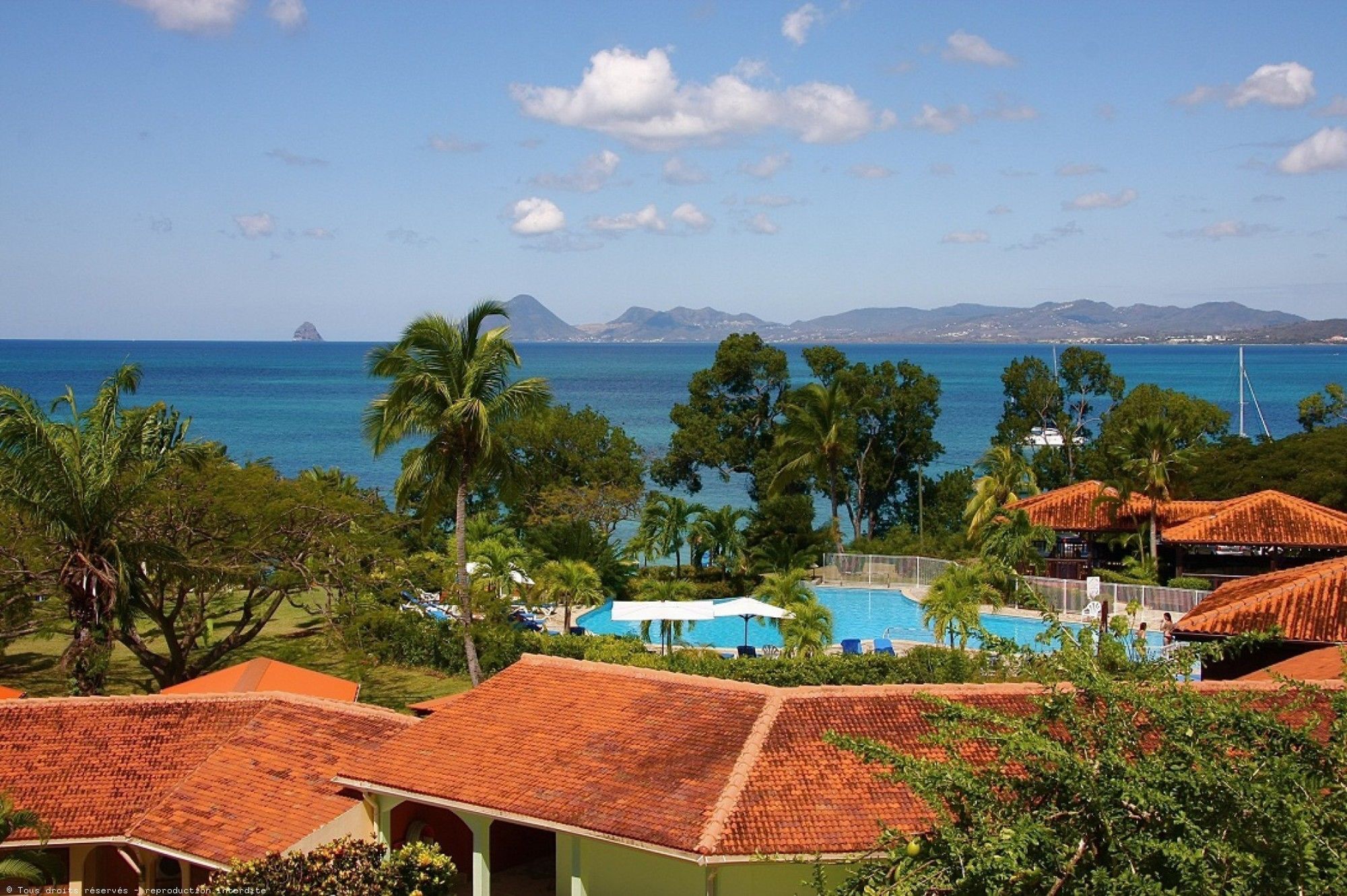 Des Hauts De Caritan Hotel *