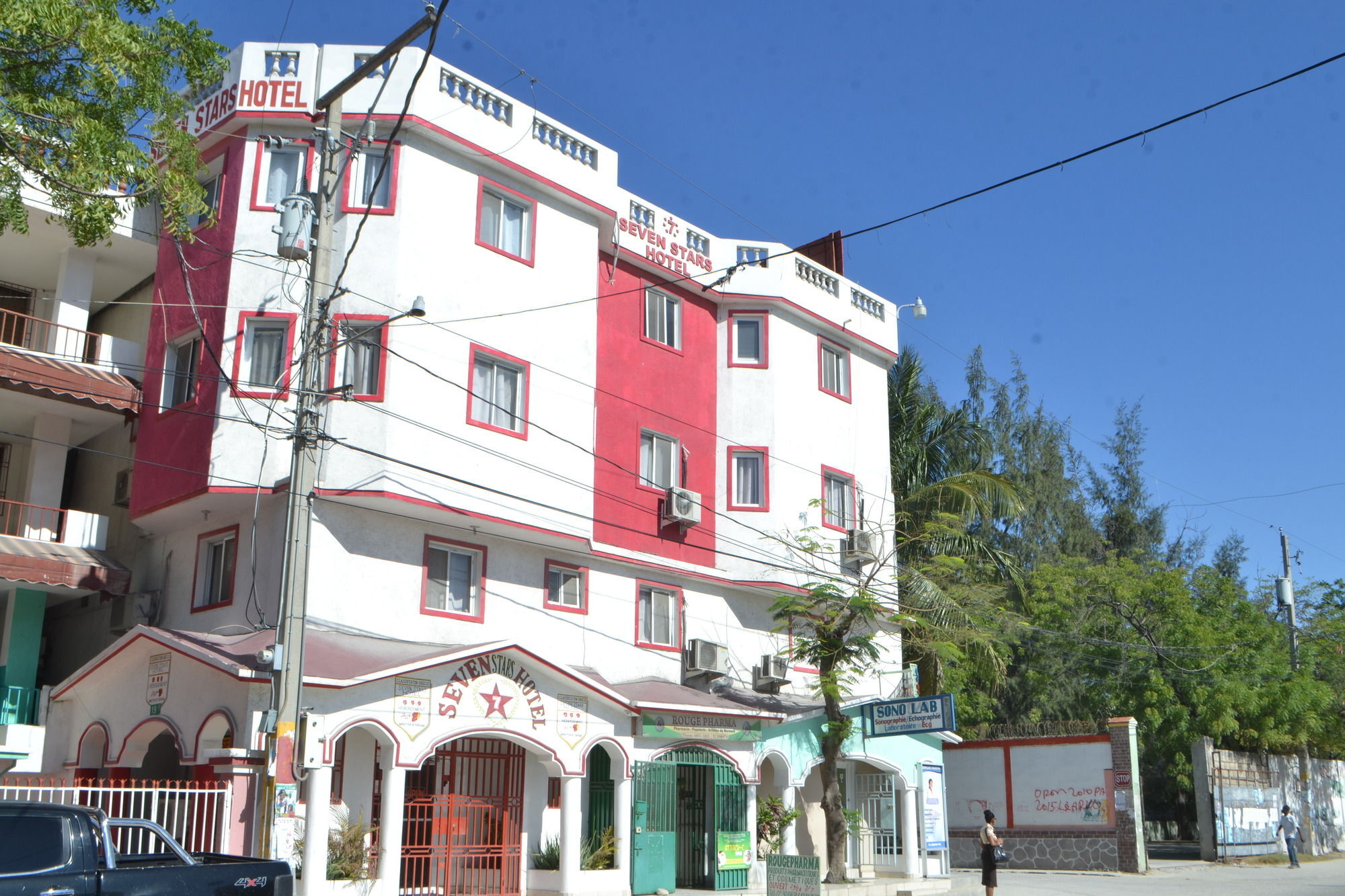 Hotel Seven Stars