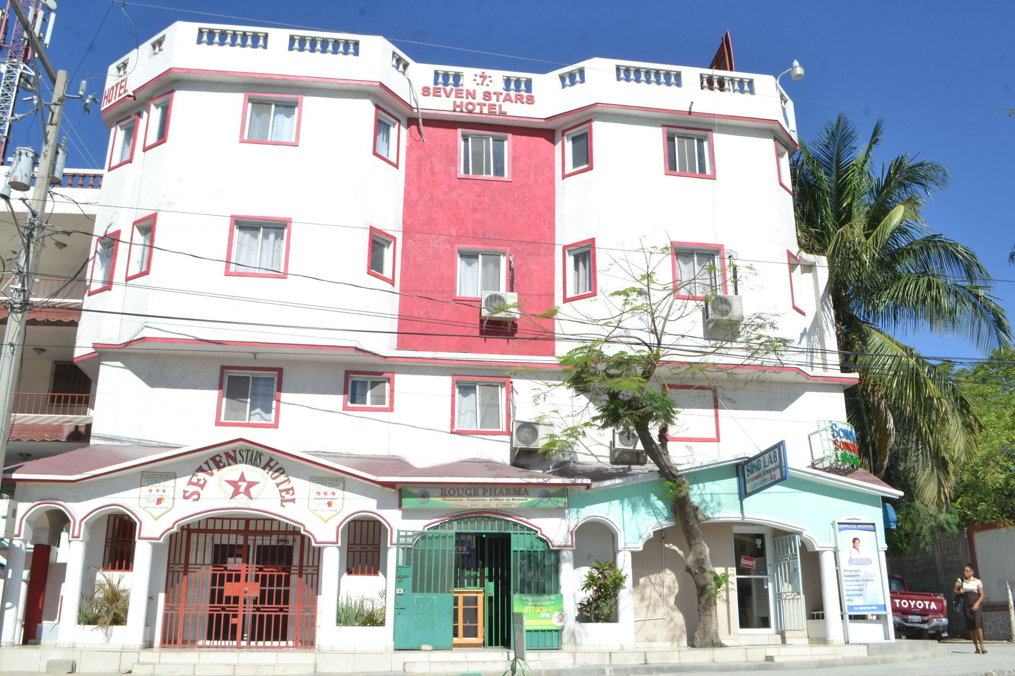 Seven Stars Hotel Musseau