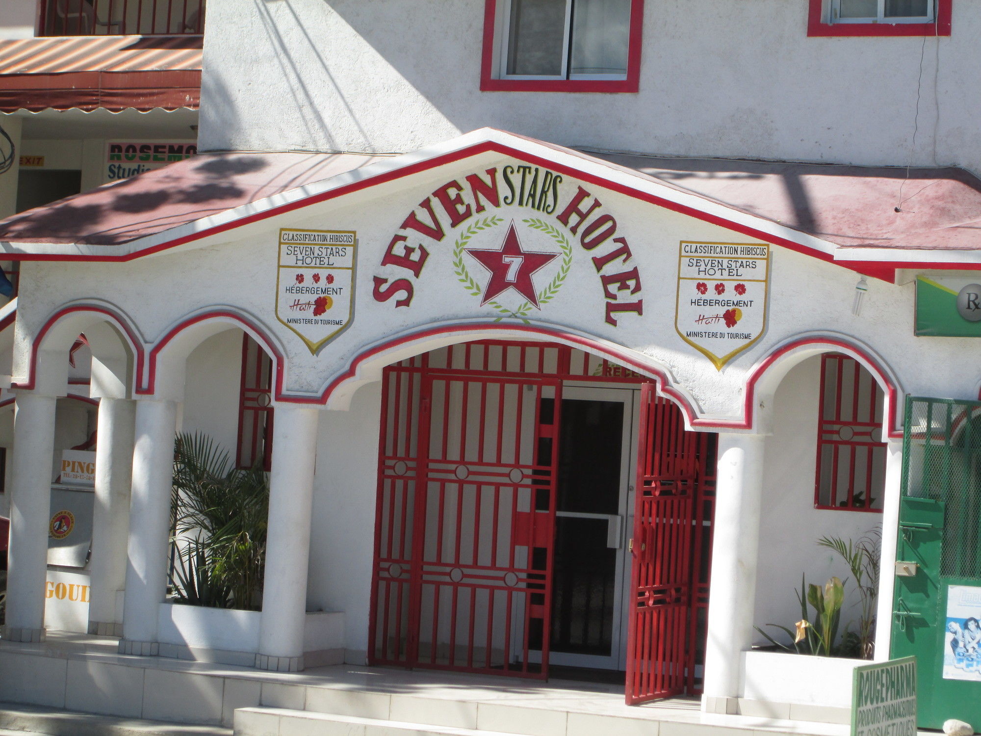 Seven Stars Hotel 3*