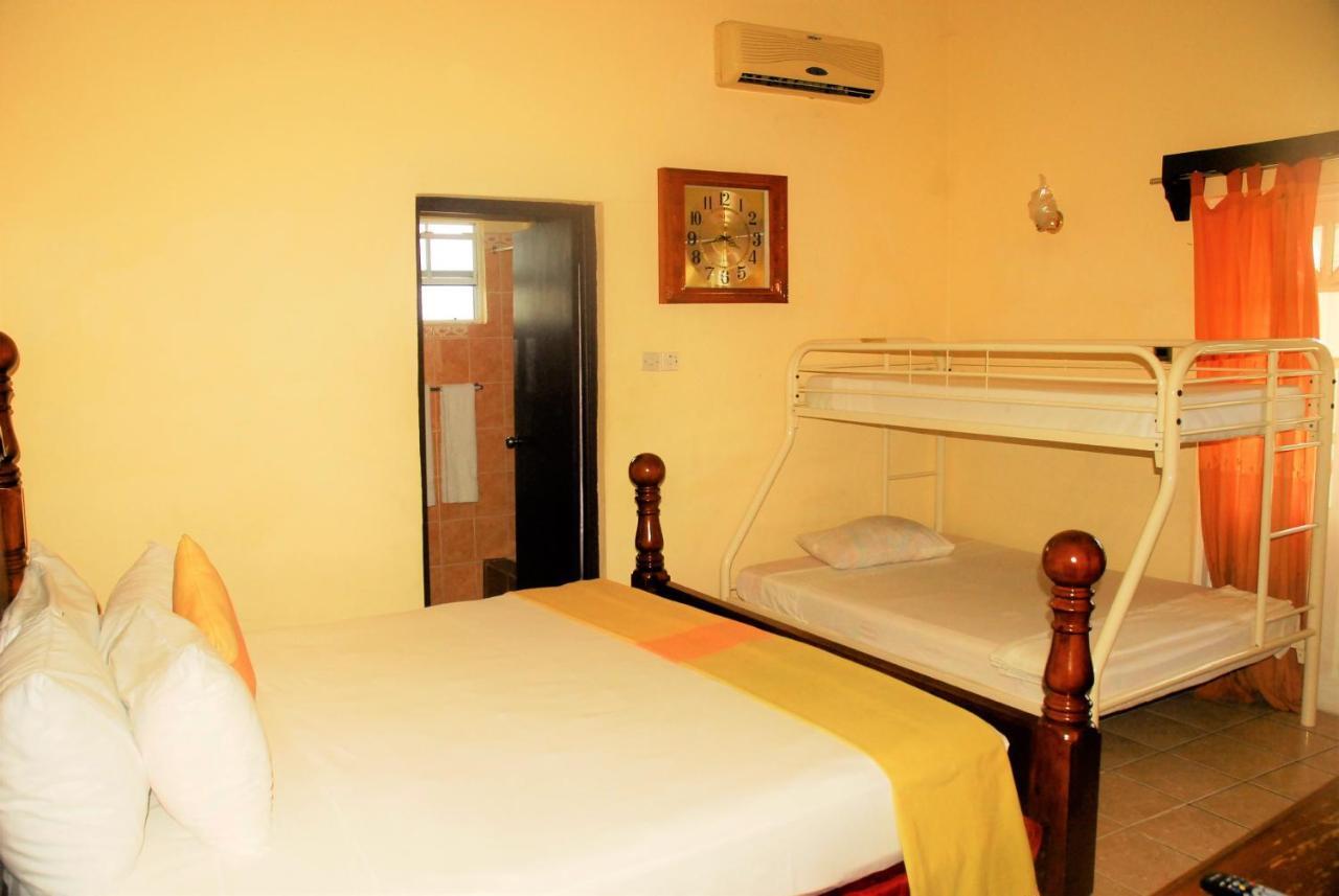 Hotel Rich View Kingstown