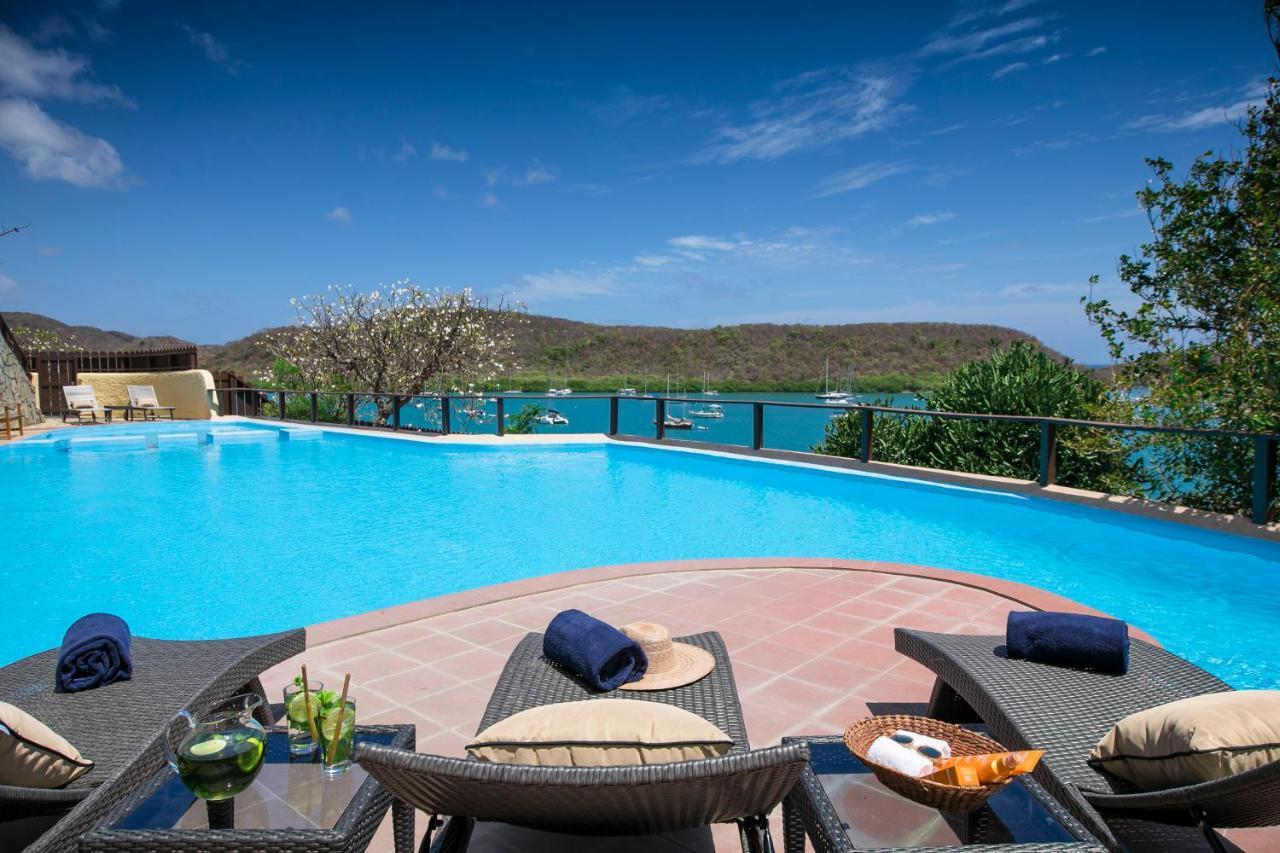 Secret Harbour Boutique And Marina Hotel 4*