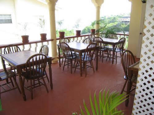 Rich View 3*