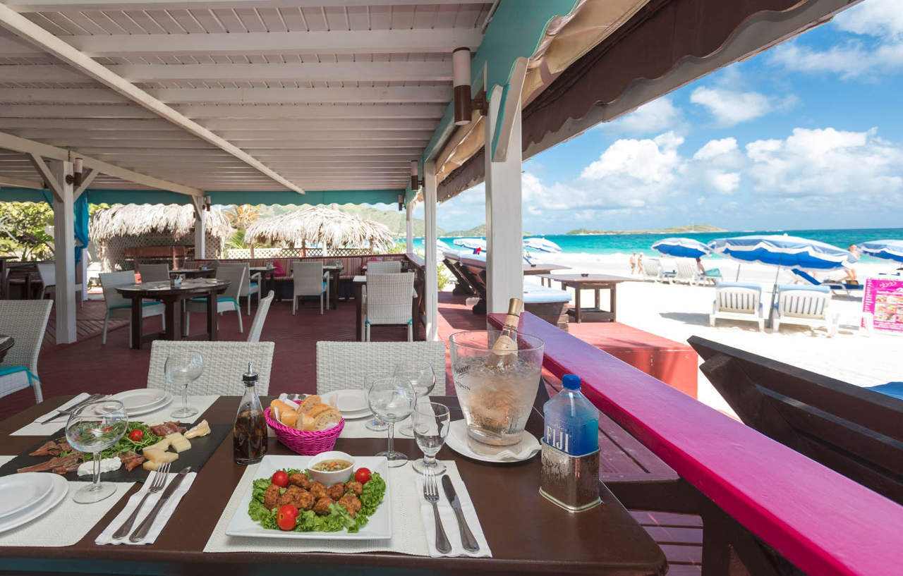Esmeralda - Orient Bay Hotel