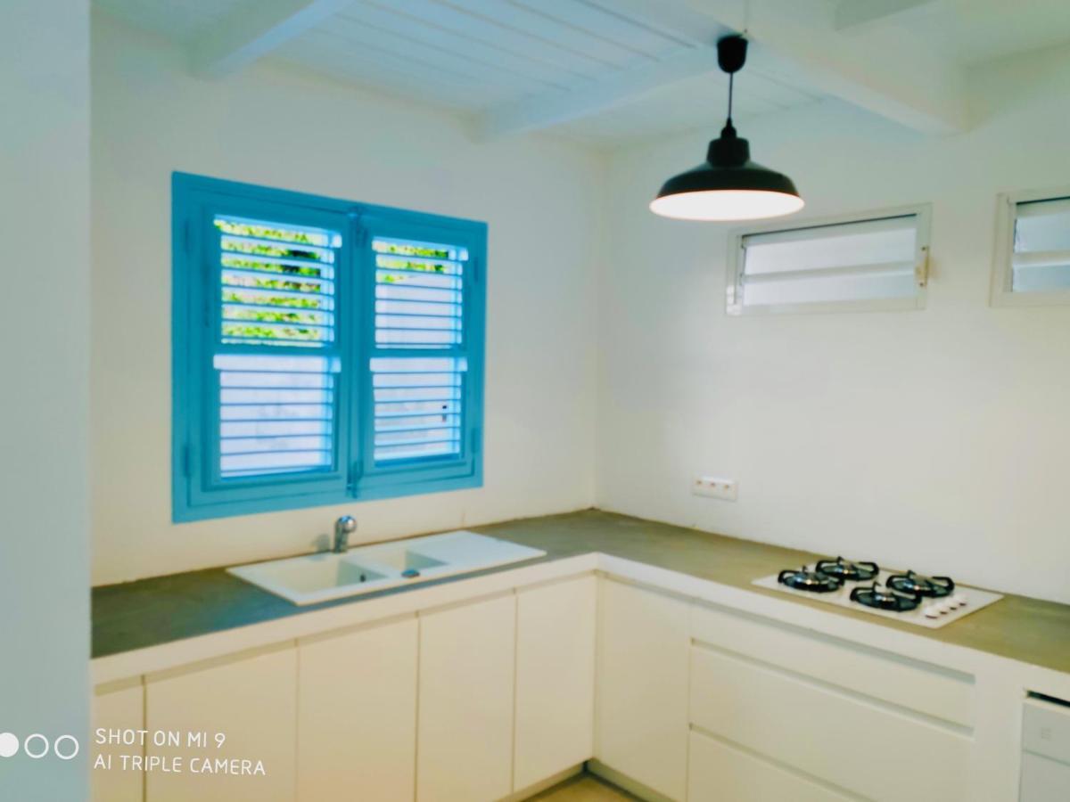 Location Maison Bleue Avec Piscine Privative Au Carbet Martinique Le Carbet