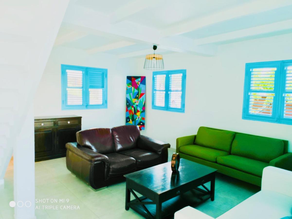 Holiday home Location Maison Bleue Avec Piscine Privative Au Carbet Martinique Le Carbet
