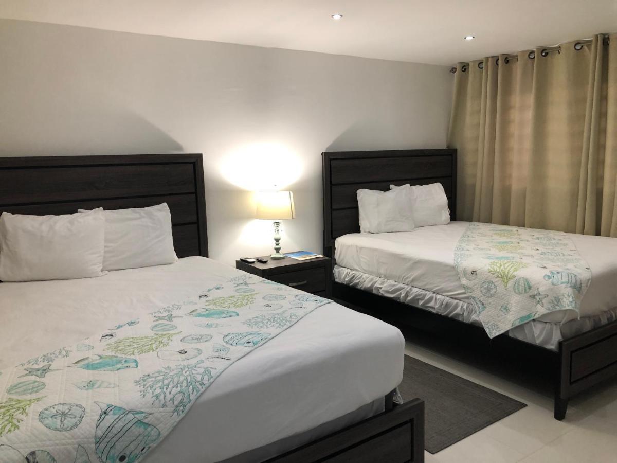 Isla Verde Walking Beach Studio Apartment Carolina