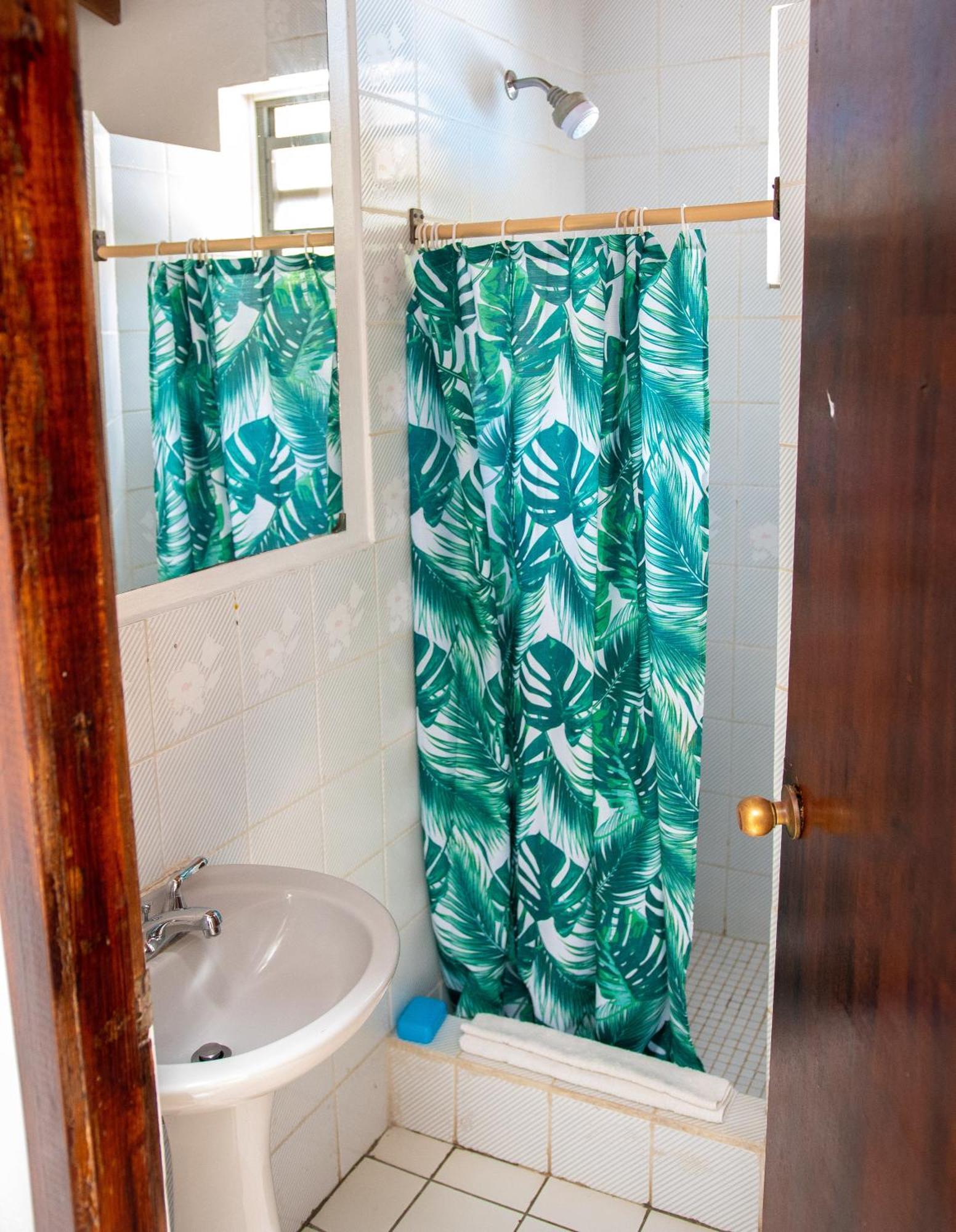 Tropical Breeze Vacation And 2* Gros Islet