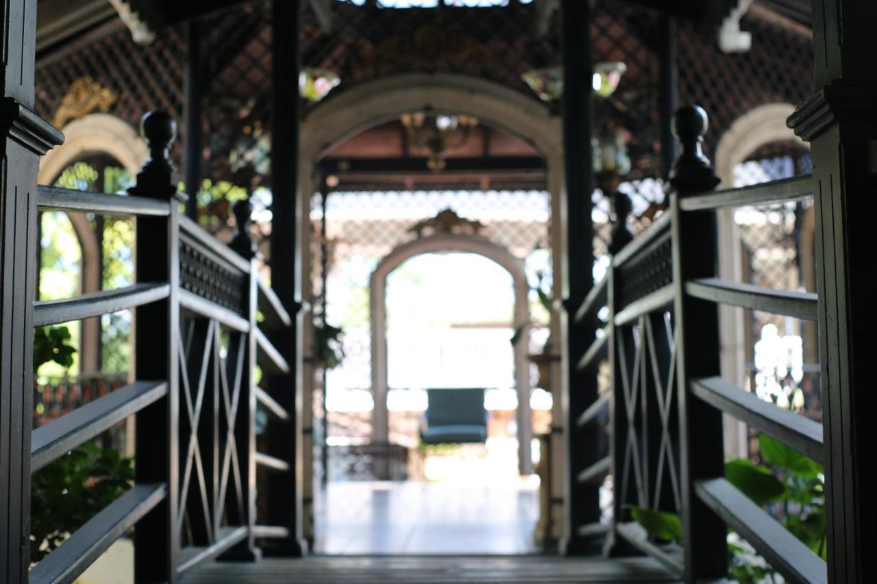 Platino & Casino Hotel