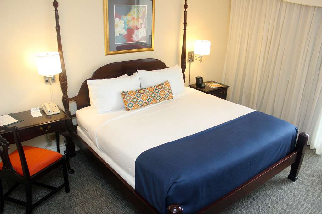 Courtleigh & Hotel Kingston