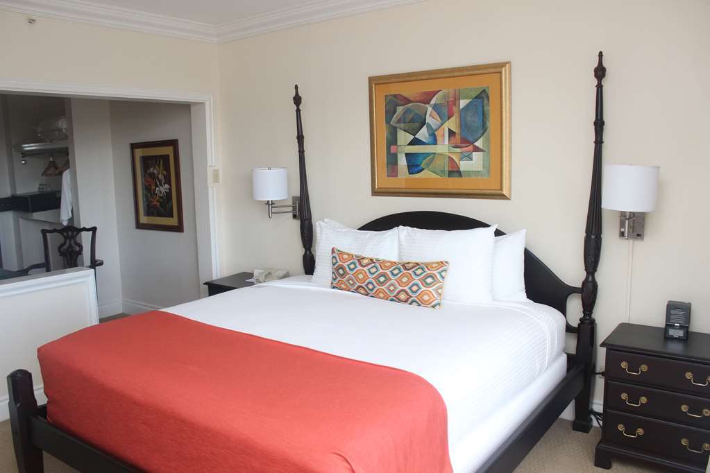 Hotel Courtleigh & Kingston