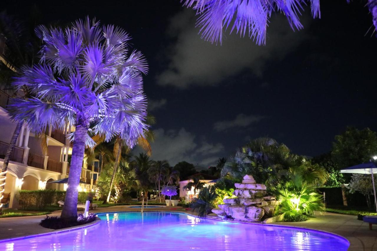 Monthly Special -top Rated Resort, Grace Bay Beach, Luxury 2 Bedroom -king Bed, Free Parking, Free Fast Wi-fi- Winner Of Excellence!!! Apartment Providenciales