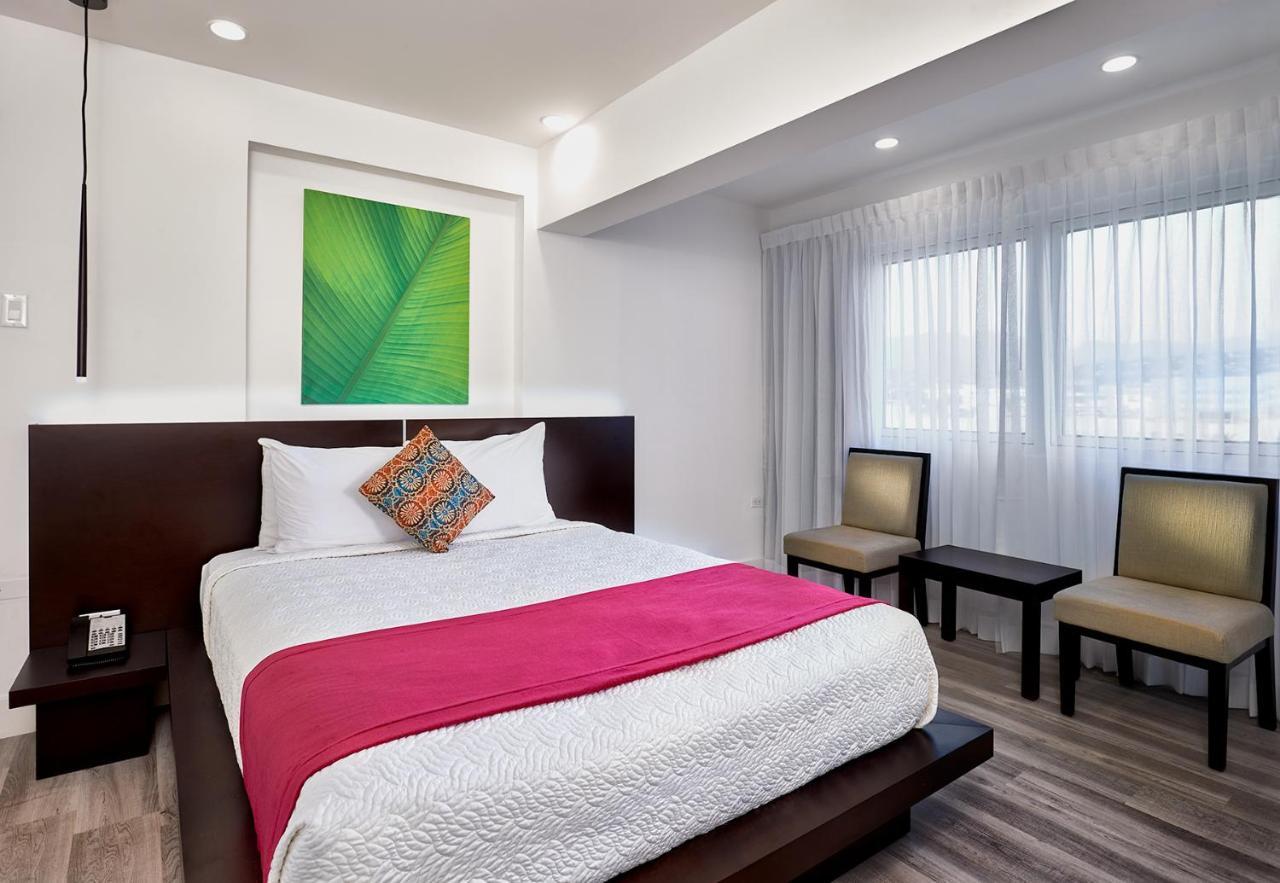Hotel R