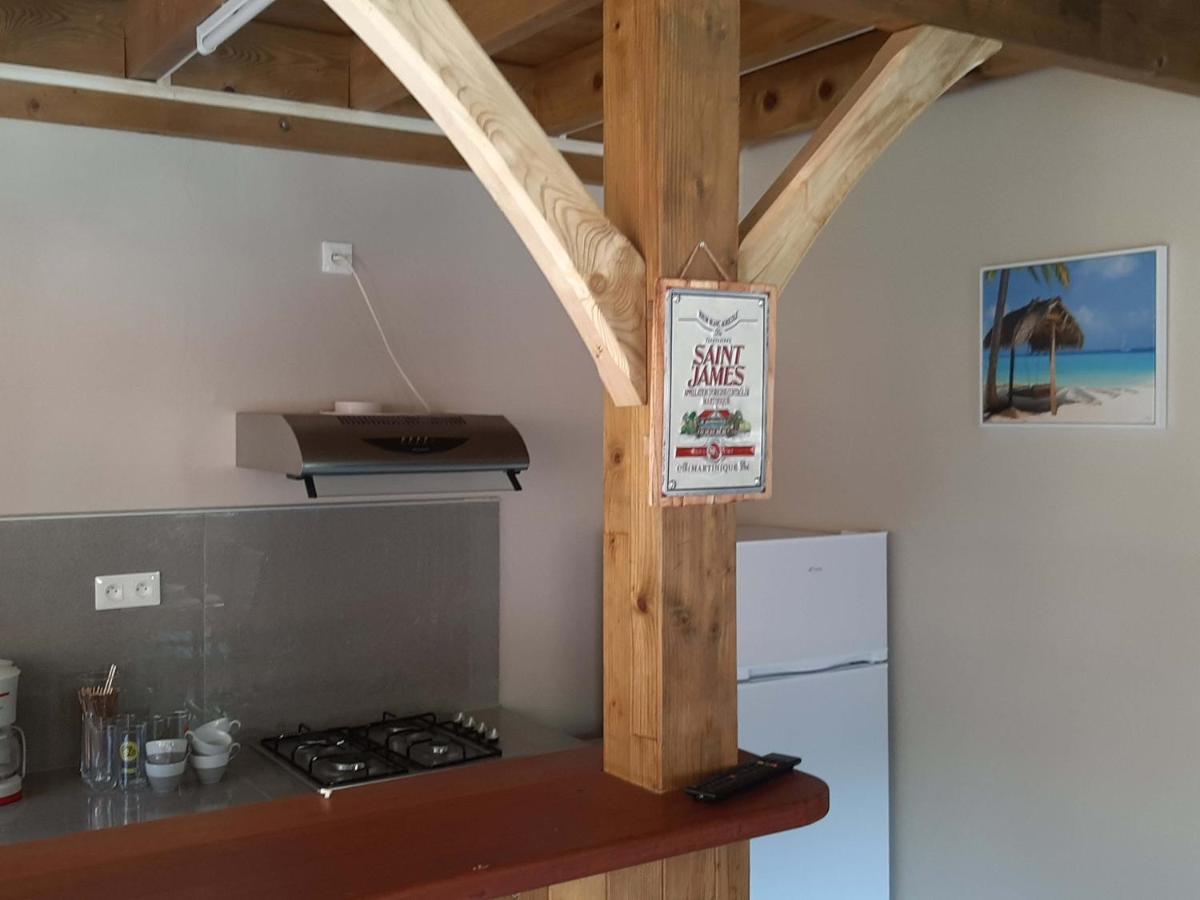 Les Monts Arlesien * Les Anses-d'Arlets