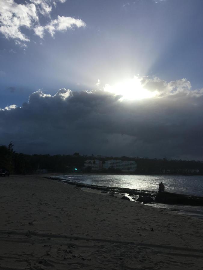 Paradise Island * Isabela